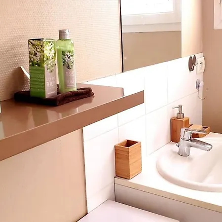 Calme Et Spacieux Avec Terrasse A