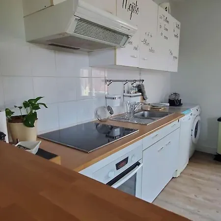 Apartamento Calme Et Spacieux Avec Terrasse A