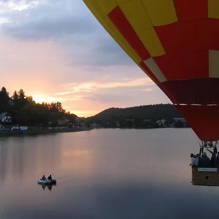 Calme Et Spacieux Avec Terrasse A