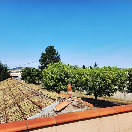 Calme Et Spacieux Avec Terrasse A * Issoire